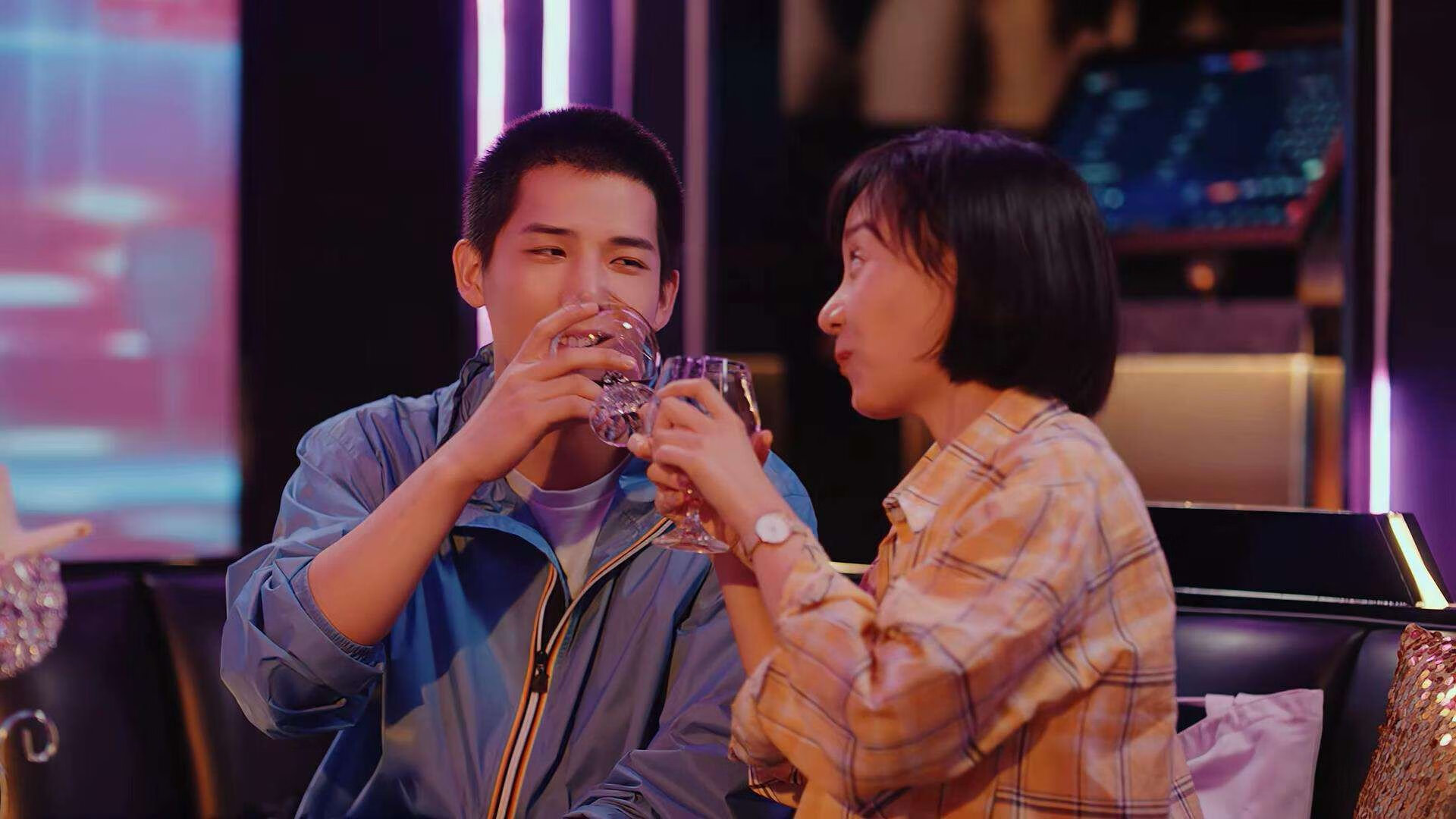 熊猫体育app官网-凯尔特人场边指挥录像走红社交媒体，集锦凯尔特人