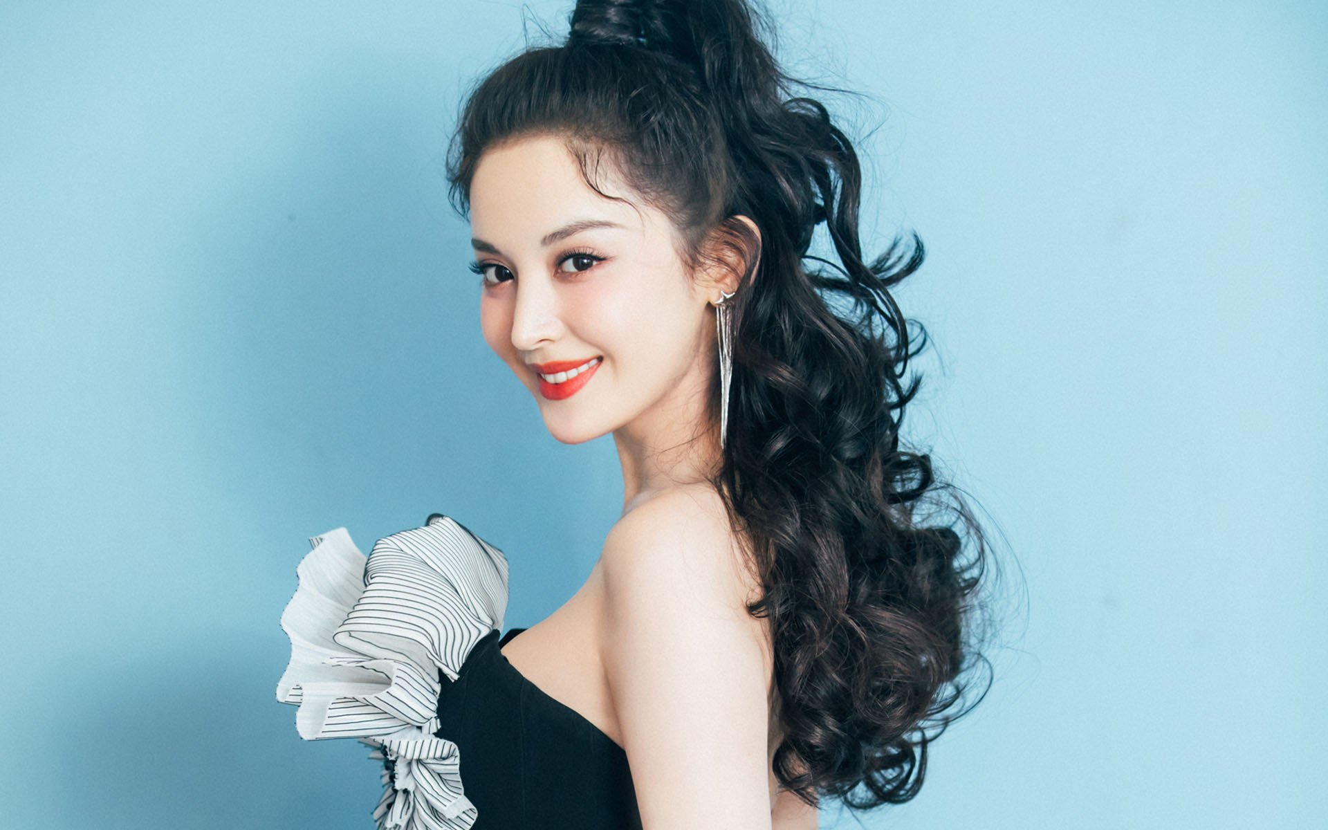 Panda Sports-国家女篮强化内线防守体系提升篮板球争夺能力,女子篮球防守战术